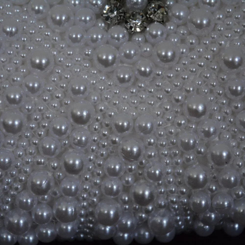 Elegant White Pearl Clutch - Picture 7 of 14